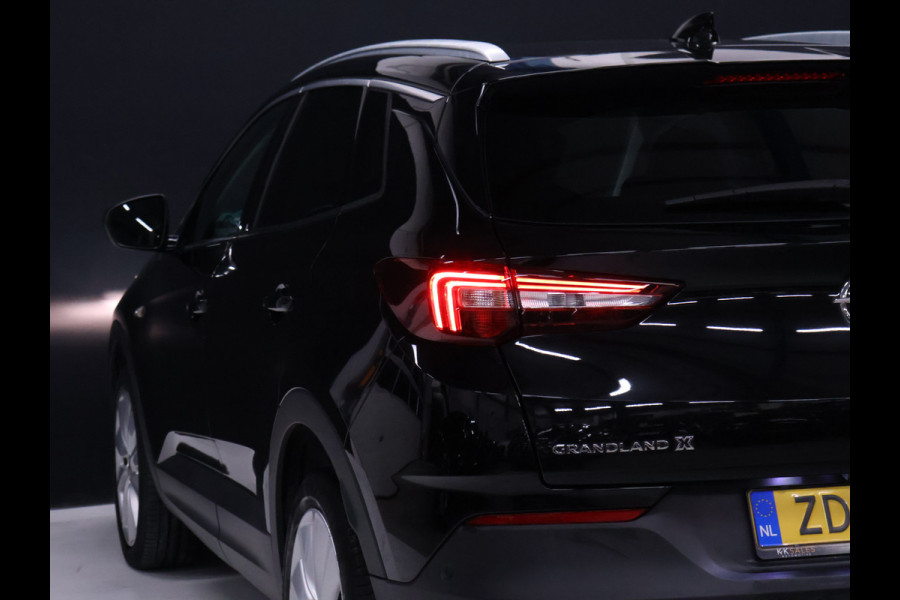 Opel Grandland X 1.2 Turbo Business Executive [APPLE CARPLAY, CAMERA, DODE HOEK DETECTIE, CRUISE CONTROL, ELEKTRISCHE ACHTERKLEP, LANE ASSIST, NAVIGATIE, NIEUWSTAAT]