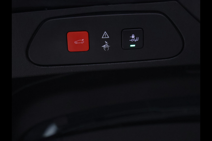 Opel Grandland X 1.2 Turbo Business Executive [APPLE CARPLAY, CAMERA, DODE HOEK DETECTIE, CRUISE CONTROL, ELEKTRISCHE ACHTERKLEP, LANE ASSIST, NAVIGATIE, NIEUWSTAAT]