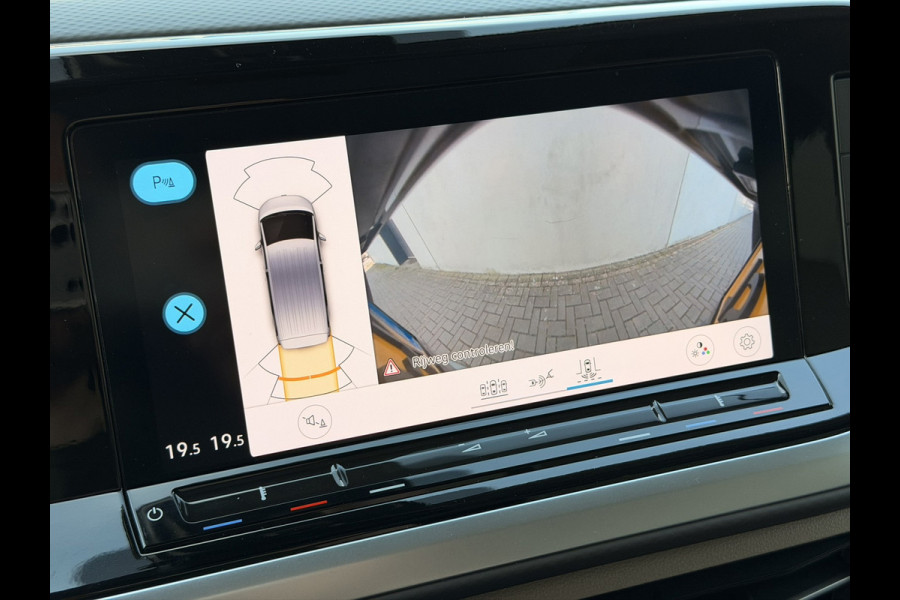 Volkswagen Multivan 1.4 eHybrid L2H1 BTW 7P Pano IQ Trekhaak