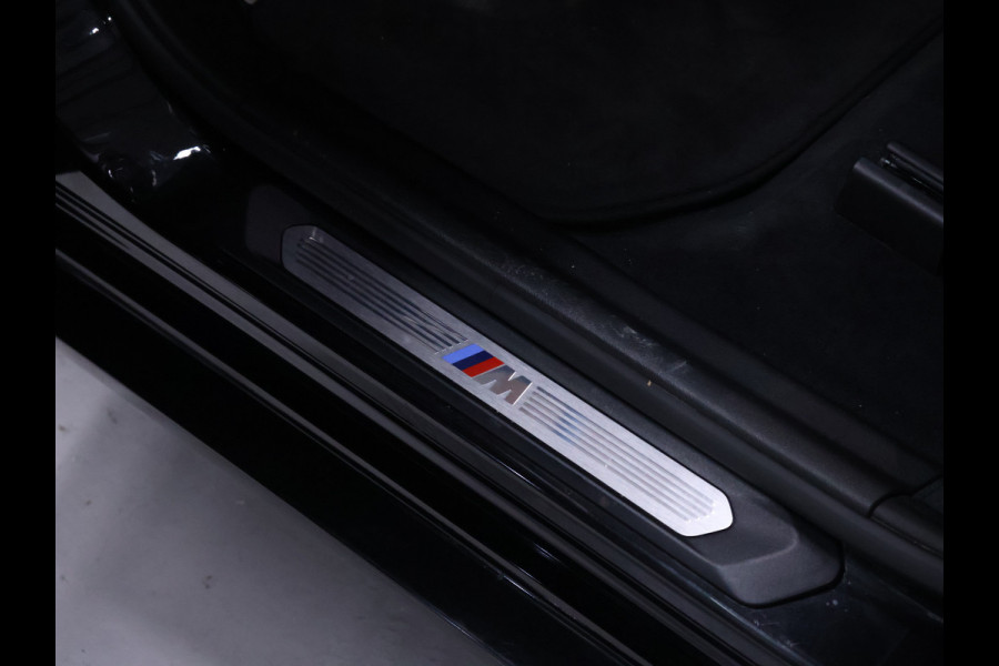 BMW X3 xDrive30e M Sport [SCHUIFKANTELDAK, LEDER, APPLE CARPLAY, CAMERA, ELEK. ACHTERKLEP, DIGITAL DASH, NAVIGATIE, CRUISE, NIEUWSTAAT]