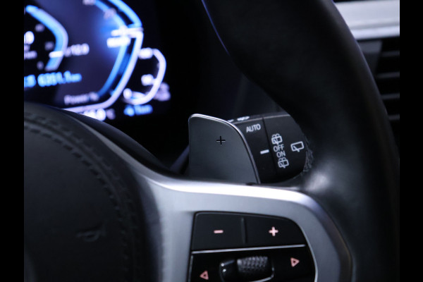 BMW X3 xDrive30e M Sport [SCHUIFKANTELDAK, LEDER, APPLE CARPLAY, CAMERA, ELEK. ACHTERKLEP, DIGITAL DASH, NAVIGATIE, CRUISE, NIEUWSTAAT]