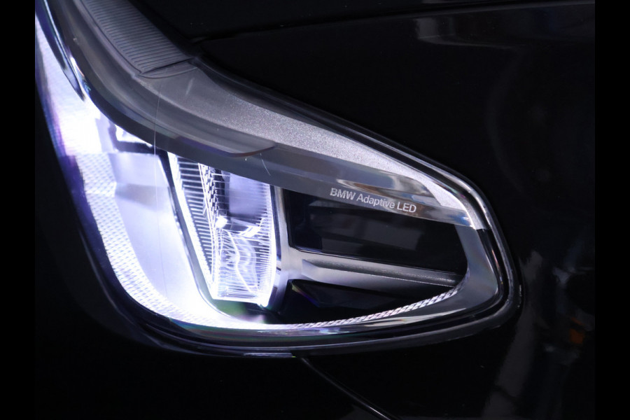 BMW X3 xDrive30e M Sport [SCHUIFKANTELDAK, LEDER, APPLE CARPLAY, CAMERA, ELEK. ACHTERKLEP, DIGITAL DASH, NAVIGATIE, CRUISE, NIEUWSTAAT]