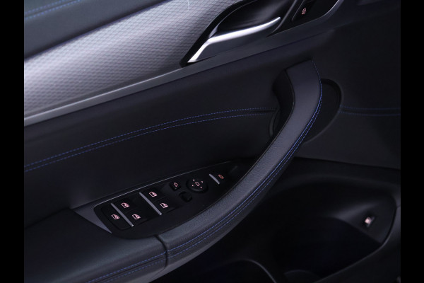 BMW X3 xDrive30e M Sport [SCHUIFKANTELDAK, LEDER, APPLE CARPLAY, CAMERA, ELEK. ACHTERKLEP, DIGITAL DASH, NAVIGATIE, CRUISE, NIEUWSTAAT]