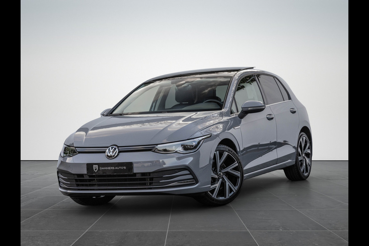 Volkswagen Golf 1.5 eTSI Style Pano LED Trekhaak Leder 18''