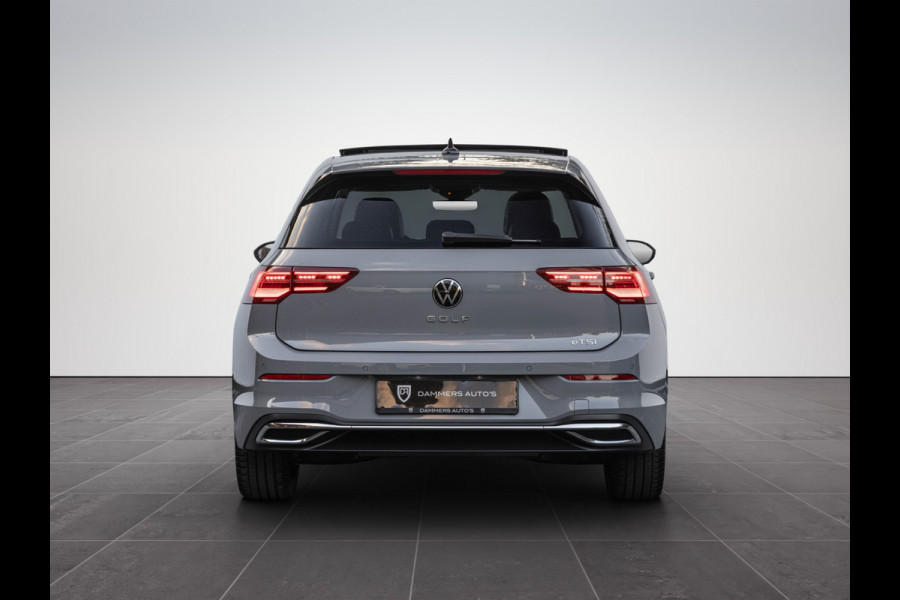 Volkswagen Golf 1.5 eTSI Style Pano LED Trekhaak Leder 18''