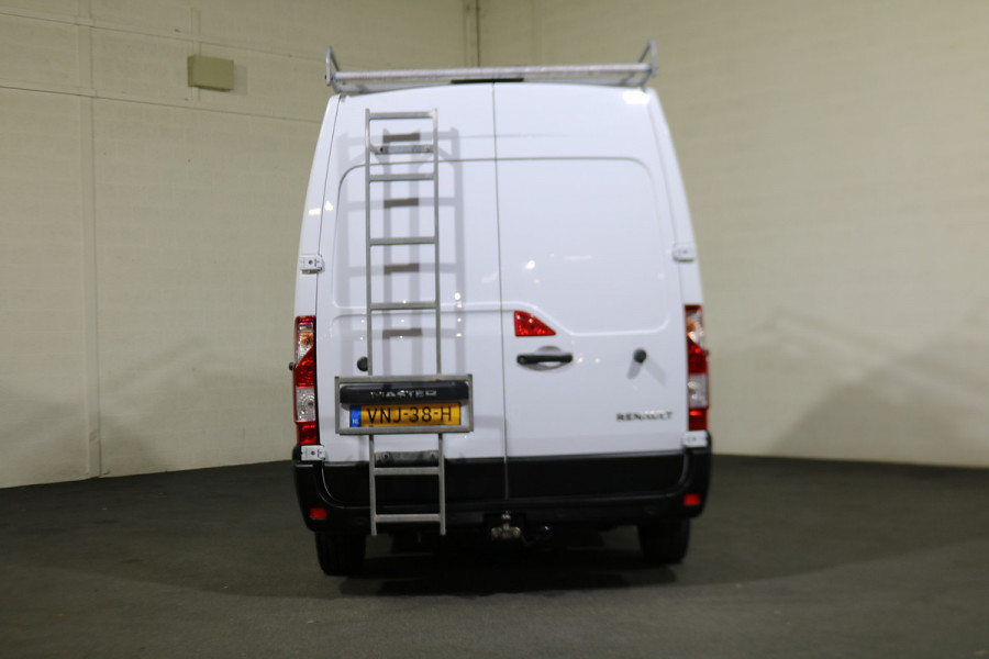 Renault Master 2.3 dCi 135pk L2 H2 Airco Navigatie Imperiaal Inrichting