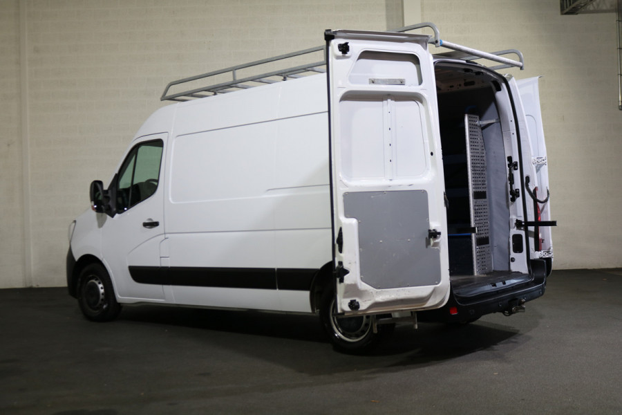 Renault Master 2.3 dCi 135pk L2 H2 Airco Navigatie Imperiaal Inrichting