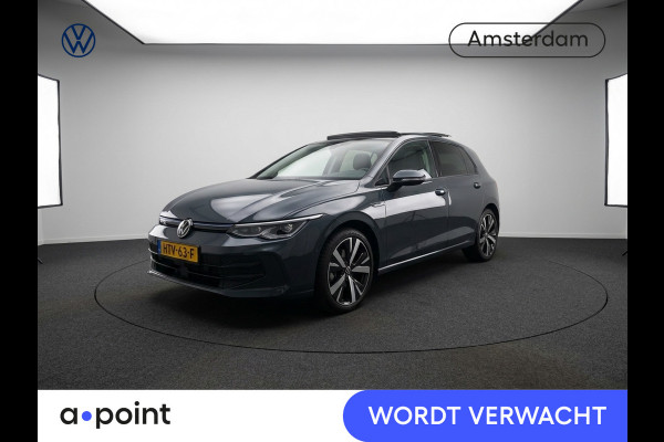 Volkswagen Golf 1.5 eHybrid Life Edition 204 pk Automaat (DSG) | Verlengde garantie | Panoramadak | Parkeersensoren (Park assist) | Achteruitrijcamera |