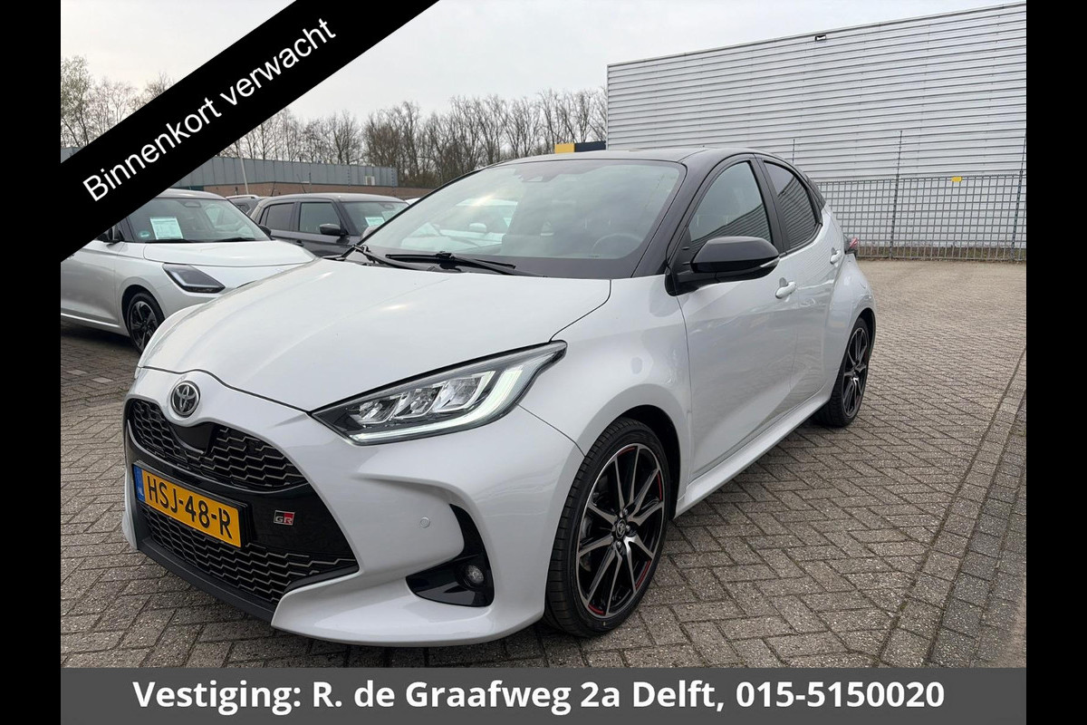 Toyota Yaris 1.5 Hybrid GR Sport Naviagtie | JBL Audio | Parkeersensoren | HUD | Apple Carplay/Android Auto
