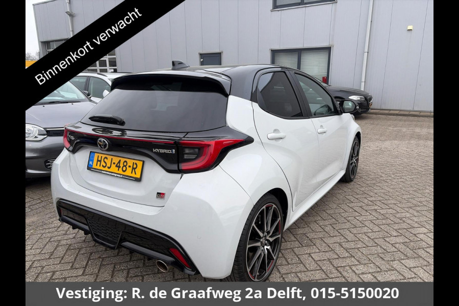 Toyota Yaris 1.5 Hybrid GR Sport Naviagtie | JBL Audio | Parkeersensoren | HUD | Apple Carplay/Android Auto