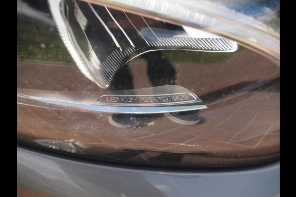 Mercedes-Benz B-Klasse 180 Business Solution Plus Upgrade Edition | Camera | Trekhaak | Stoelverwarming | LED | Cruise Control |