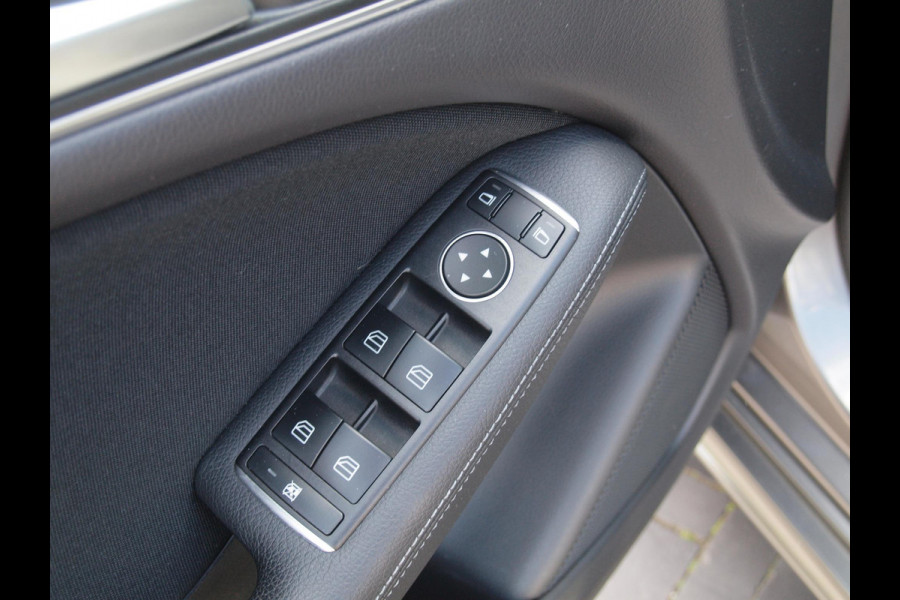 Mercedes-Benz B-Klasse 180 Business Solution Plus Upgrade Edition | Camera | Trekhaak | Stoelverwarming | LED | Cruise Control |