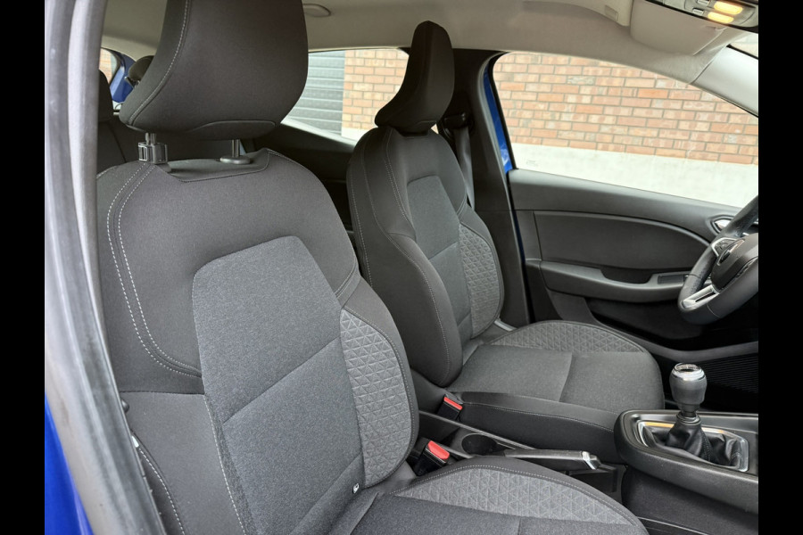 Renault Clio 1.0 TCe / Navigatie / Apple CarPlay - Android / 1e Eigenaar / ALL-Season banden / Cruise Control / PDC met optische w