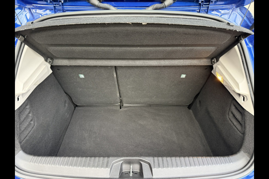 Renault Clio 1.0 TCe / Navigatie / Apple CarPlay - Android / 1e Eigenaar / ALL-Season banden / Cruise Control / PDC met optische w