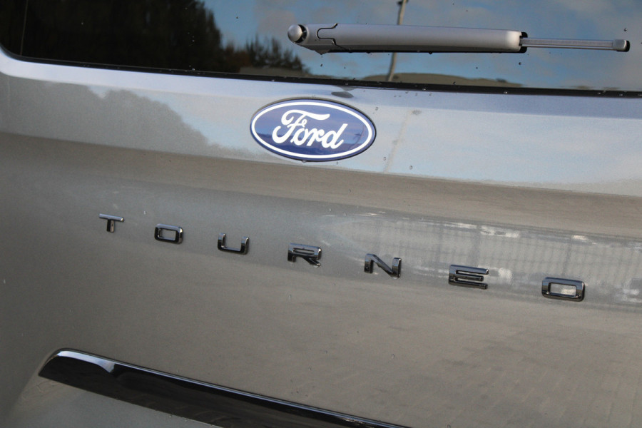 Ford Tourneo Custom 340 2.5 PHEV L2H1 Titanium X 232pk - ACC - Pano - B&O - Elek. schuifdeuren - 360 camera - Elek-Trekhaak - Prijs excl. BTW