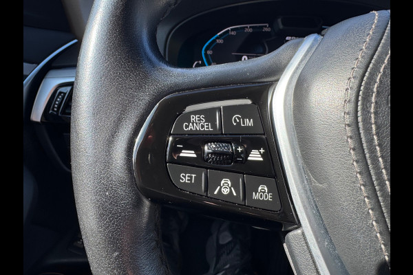 BMW 5 Serie Touring 530e xDrive ACC HUD 360 camera Laser 1 Jaar Garantie !