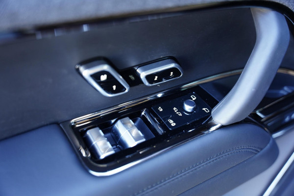 Land Rover Range Rover Sport P 460 E Dynamic / Panoramadak / Meridian