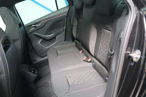 Škoda SCALA 1.0 TSI Sport Business Automaat - N.A.P. Airco, Cruise, PDC, Camera, Navi, Carplay, Trekhaak.