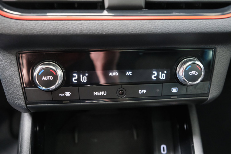 Škoda SCALA 1.0 TSI Sport Business Automaat - N.A.P. Airco, Cruise, PDC, Camera, Navi, Carplay, Trekhaak.