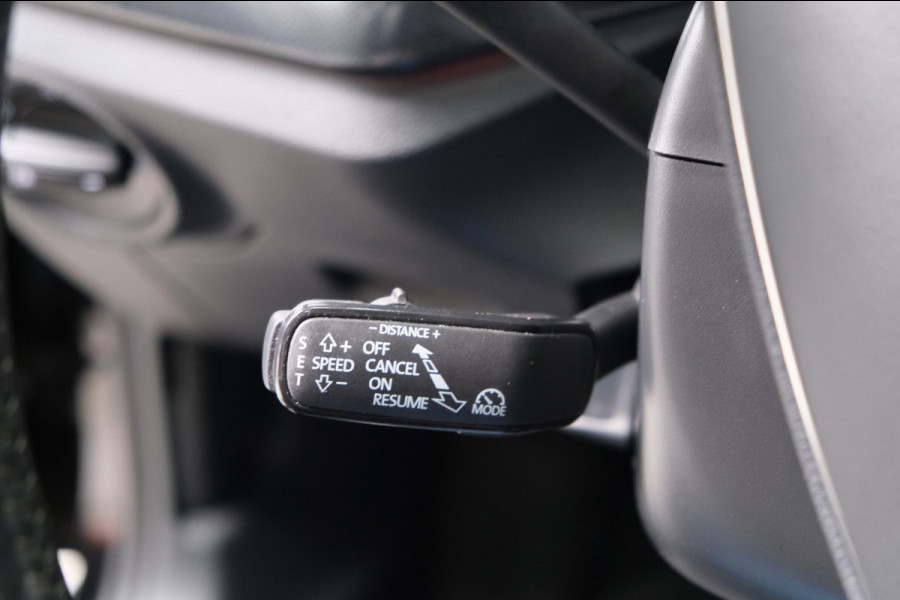 Škoda SCALA 1.0 TSI Sport Business Automaat - N.A.P. Airco, Cruise, PDC, Camera, Navi, Carplay, Trekhaak.