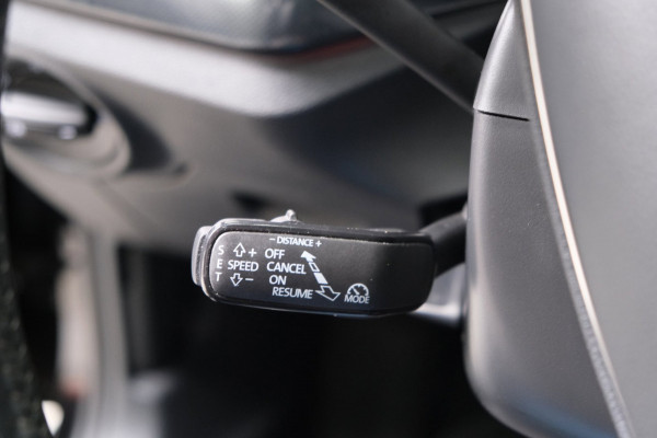 Škoda SCALA 1.0 TSI Sport Business Automaat - N.A.P. Airco, Cruise, PDC, Camera, Navi, Carplay, Trekhaak.