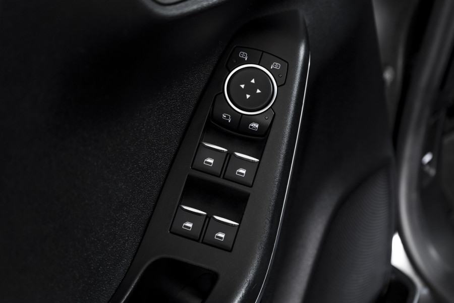 Ford Puma 1.0 EcoBoost Hybrid 125 PK Titanium | Cruise | Winterpakket | PDC | NAV + App. Connect | ECC | LM 17'' |