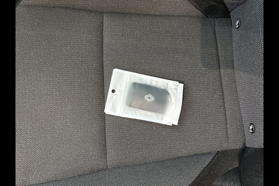 Renault Captur 1.6 E-Tech full hybrid 145 techno (BOVAG/RIJKLAARPRIJS)