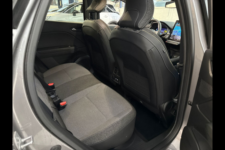 Renault Captur 1.6 E-Tech full hybrid 145 techno (BOVAG/RIJKLAARPRIJS)