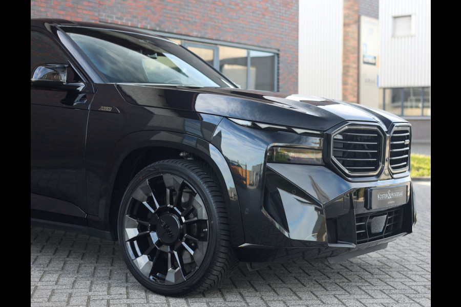BMW XM PHEV 30 kWh | Bowers & Wilkins - Trekhaak