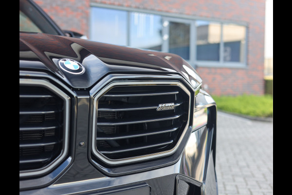 BMW XM PHEV 30 kWh | Bowers & Wilkins - Trekhaak