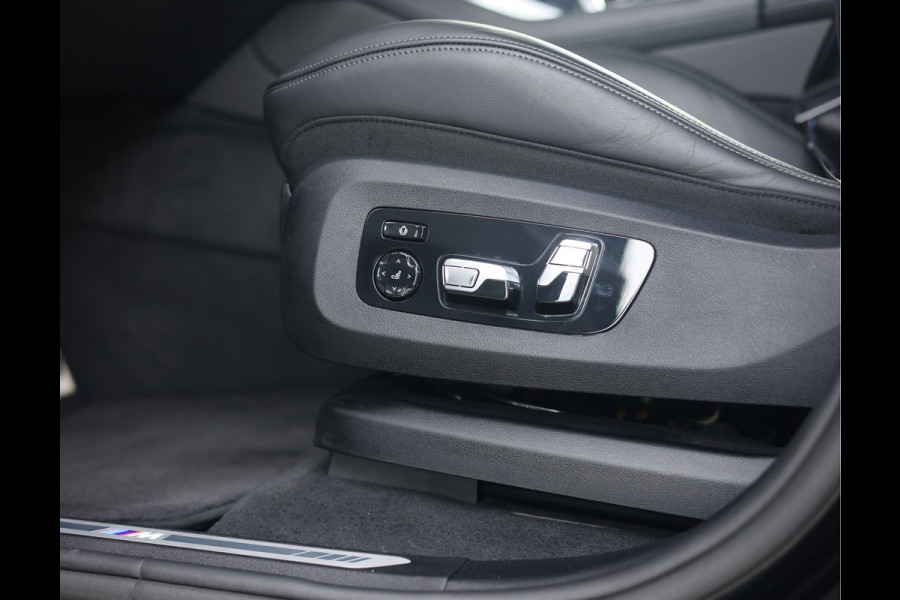 BMW XM PHEV 30 kWh | Bowers & Wilkins - Trekhaak