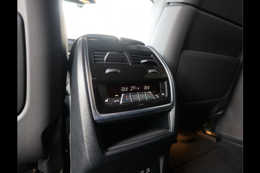 BMW XM PHEV 30 kWh | Bowers & Wilkins - Trekhaak