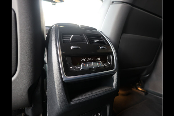 BMW XM PHEV 30 kWh | Bowers & Wilkins - Trekhaak