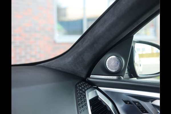 BMW XM PHEV 30 kWh | Bowers & Wilkins - Trekhaak