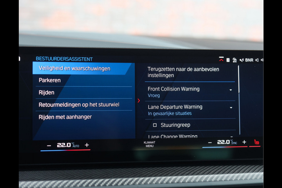 BMW XM PHEV 30 kWh | Bowers & Wilkins - Trekhaak