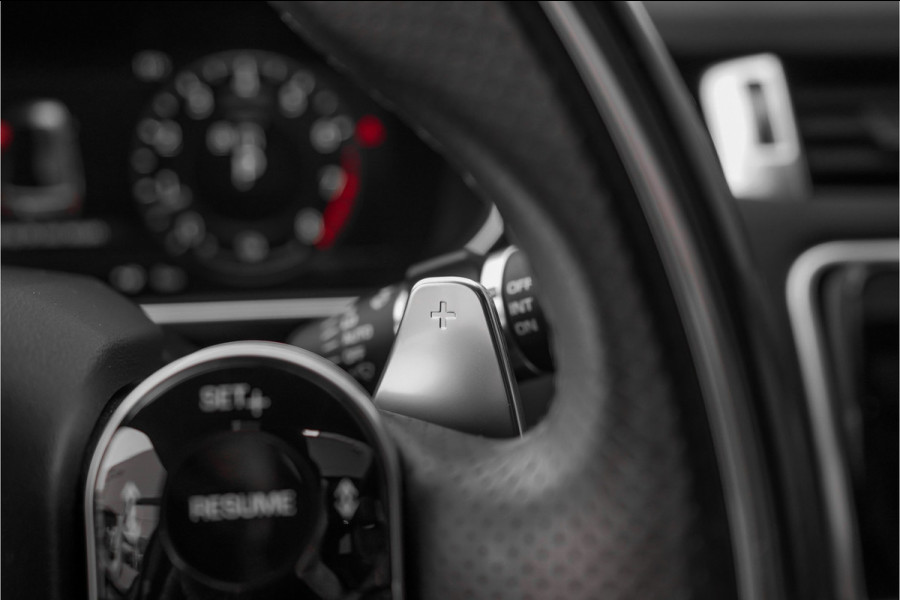 Land Rover Range Rover Sport P400e HSE Dynamic Stealth SVO Pano ACC Meridian