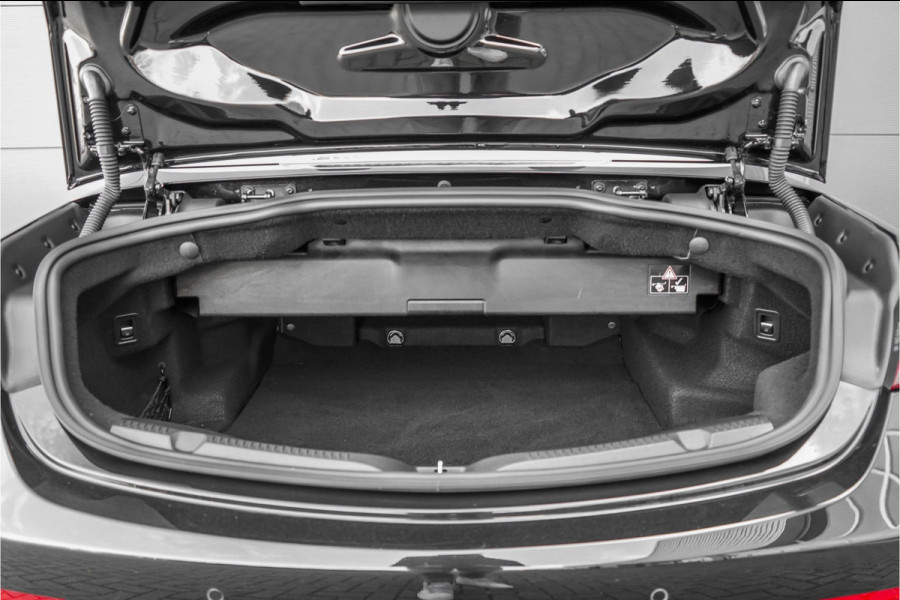 Mercedes-Benz E-Klasse Cabrio 200 AMG Line Camera Memory Nekverwarming CarPlay