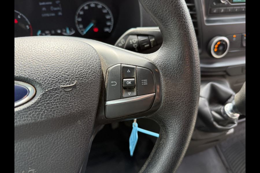 Ford Transit DC 2.0 TDCI L3H2 130PK 6- persoons Dubbele cabine L3H2 Trekhaak Parkeersensoren voor