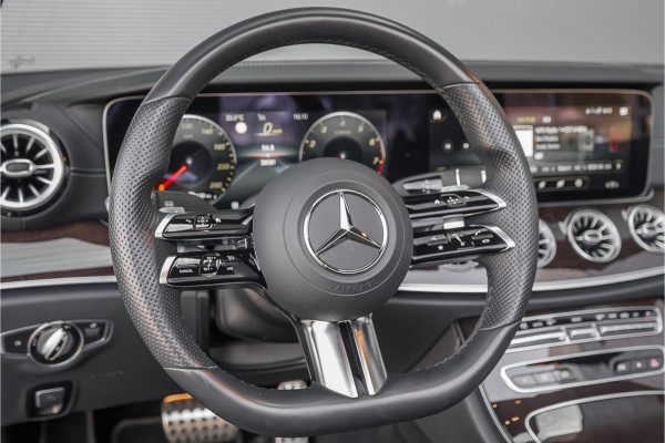 Mercedes-Benz E-Klasse Cabrio 200 AMG Line Camera Memory Nekverwarming CarPlay