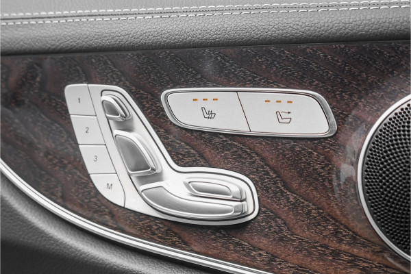 Mercedes-Benz E-Klasse Cabrio 200 AMG Line Camera Memory Nekverwarming CarPlay