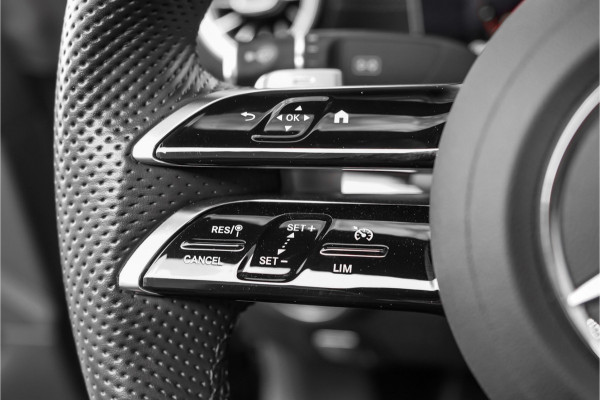 Mercedes-Benz E-Klasse Cabrio 200 AMG Line Camera Memory Nekverwarming CarPlay