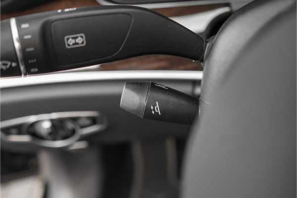 Mercedes-Benz E-Klasse Cabrio 200 AMG Line Camera Memory Nekverwarming CarPlay