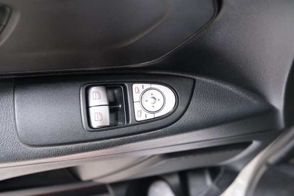 Mercedes-Benz Vito 111 CDI Lang - N.A.P. Airco, Trekhaak.