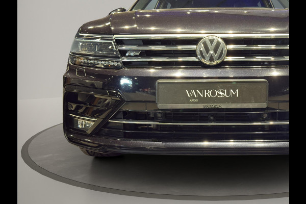 Volkswagen Tiguan 2.0 TSI 4Motion Highline Business R-Line Exterieur | Pano | Leder Elektr. stoelen en verw.| 20"| Digitaal Display |