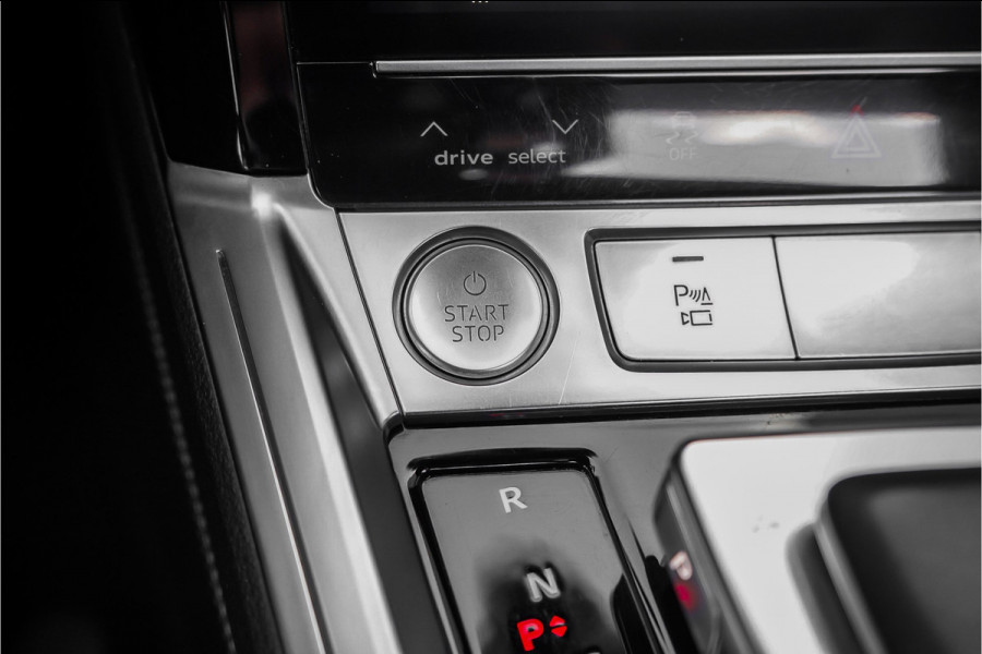 Audi e-tron 55 Quattro 95 kWh S-Line Pano B&O BTW