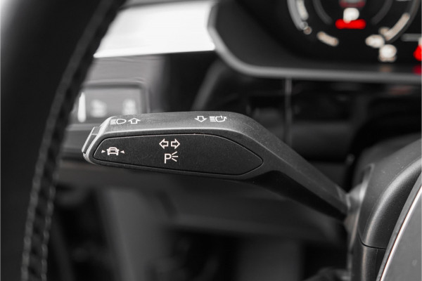 Audi e-tron 55 Quattro 95 kWh S-Line Pano B&O BTW