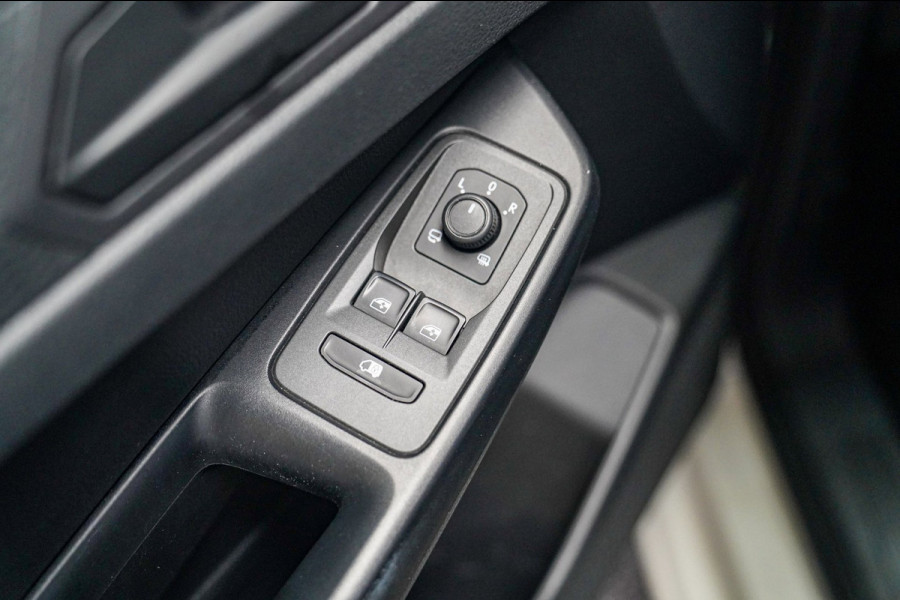 Volkswagen Caddy Cargo 2.0 TDI 1st Edition | Stoelverwarming | Camera | Carplay | Park Assist
