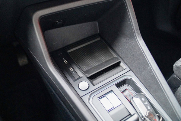 Volkswagen Caddy Cargo 2.0 TDI 1st Edition | Stoelverwarming | Camera | Carplay | Park Assist