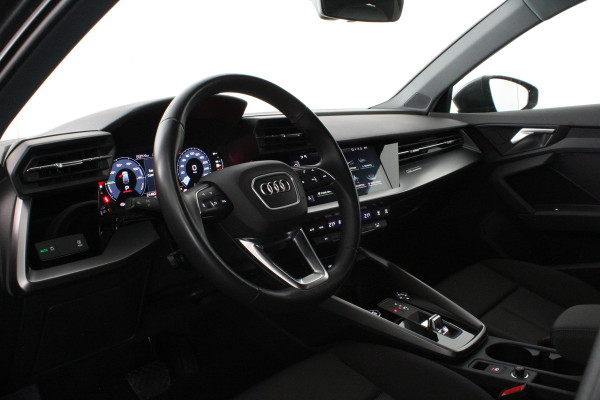 Audi A3 Sportback 40 TFSI e S line > 204pk/Daytona/17inch/Sport-design (S-line)