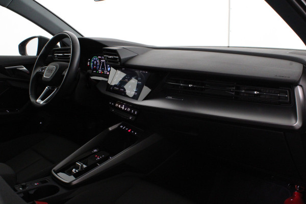 Audi A3 Sportback 40 TFSI e S line > 204pk/Daytona/17inch/Sport-design (S-line)